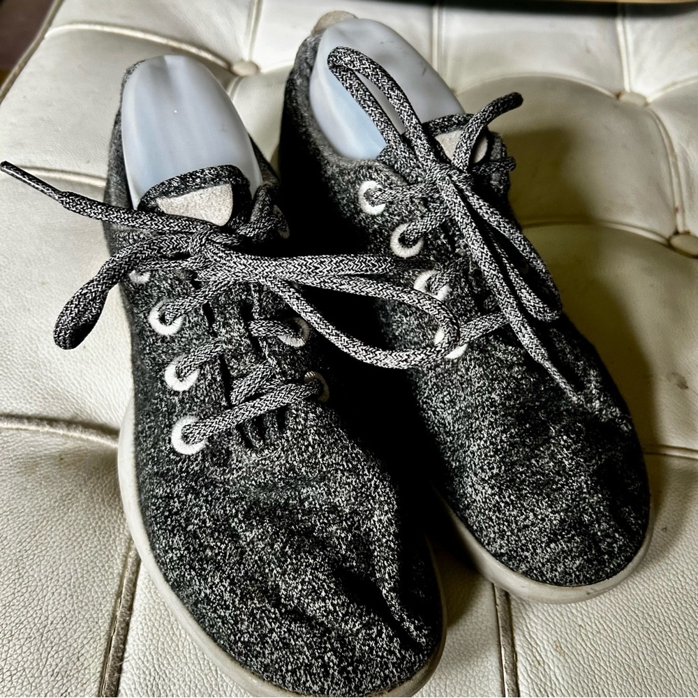 Allbirds sneakers dark heather gray sz 9 good condition